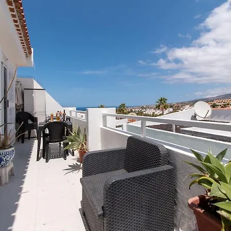 شقة Beautiful 1 Bedroom Apartment. Communal Pool
